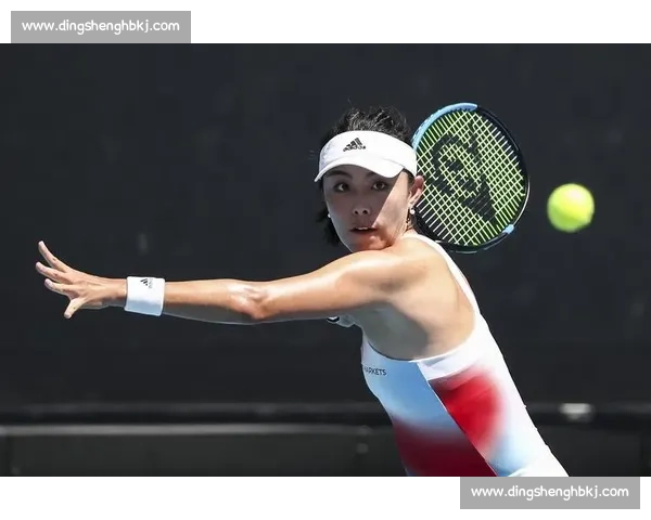 王蔷对决斯蒂芬斯硬地焦点战实力与心态全面较量看点解析与胜负悬念