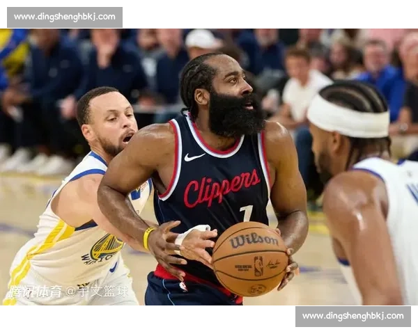 快船对阵灰熊焦点之战争夺西部排名关键胜负夜球星对决攻防博弈